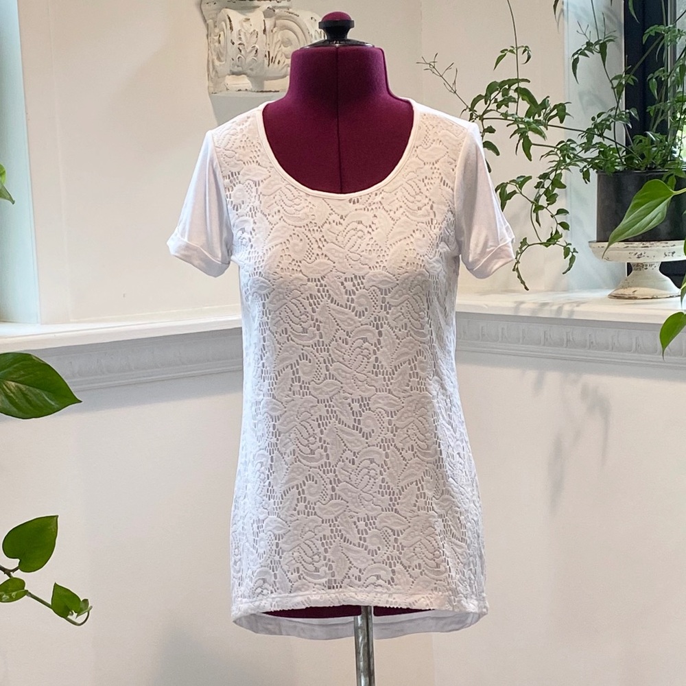 DESIGN HISTORY  hi- lo white shirt